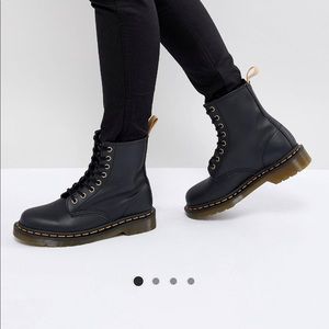 Black Classic Doc Martens - Rarely Worn